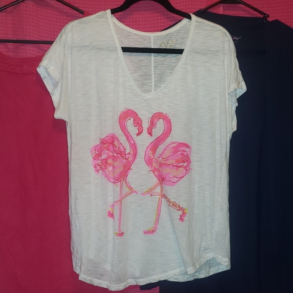 SOLD ....Lilly Pulitzer t-shirt white Flamingos M